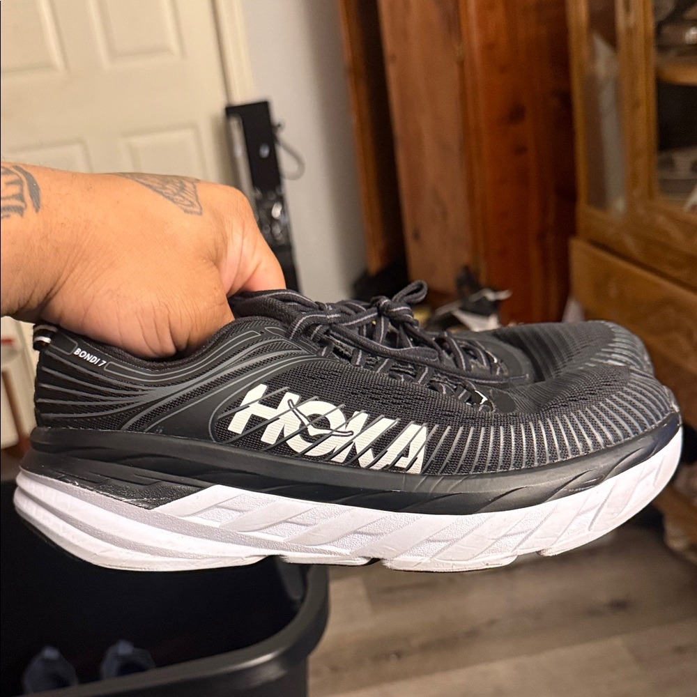 Men's Black and White Hoka Bondi 7